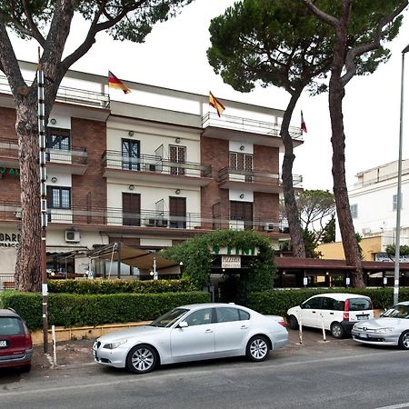 Hotel 4 Pini Rome Luaran gambar