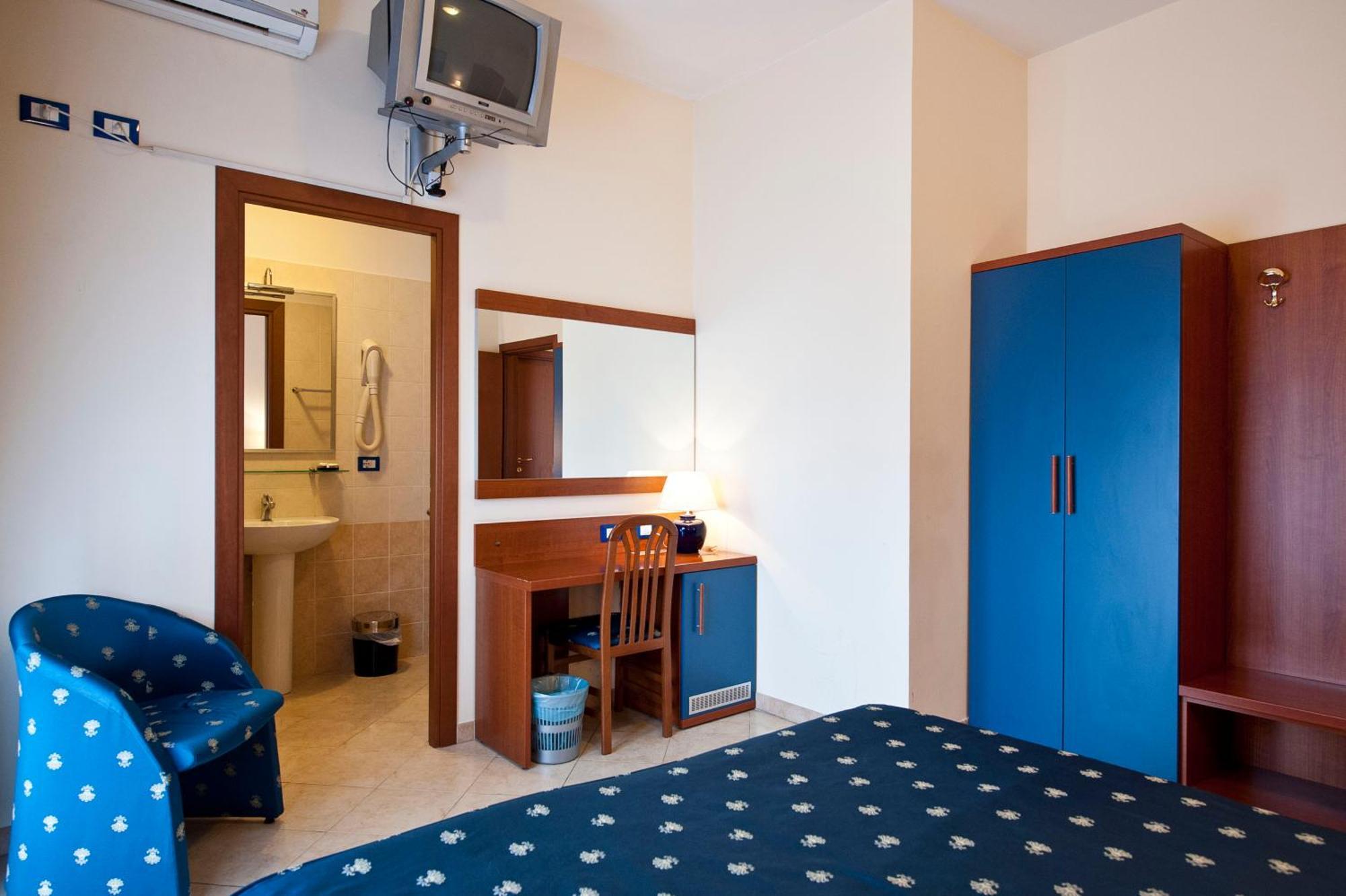 Hotel 4 Pini Rome Luaran gambar