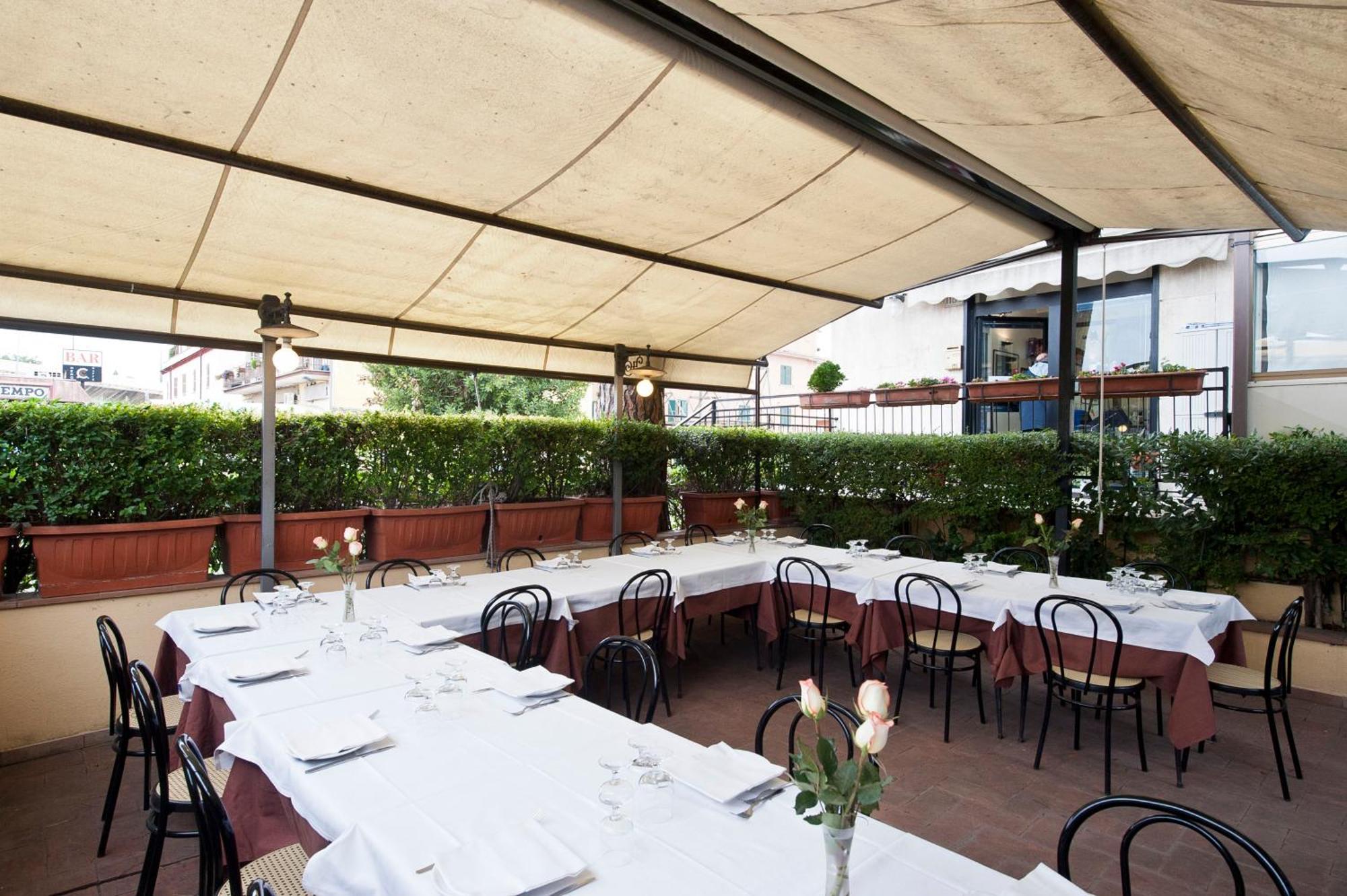 Hotel 4 Pini Rome Luaran gambar