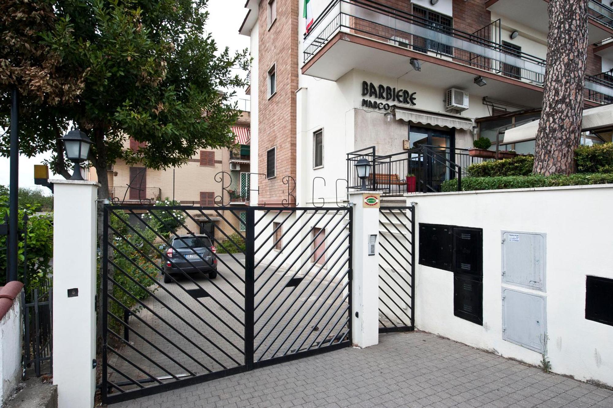 Hotel 4 Pini Rome Luaran gambar