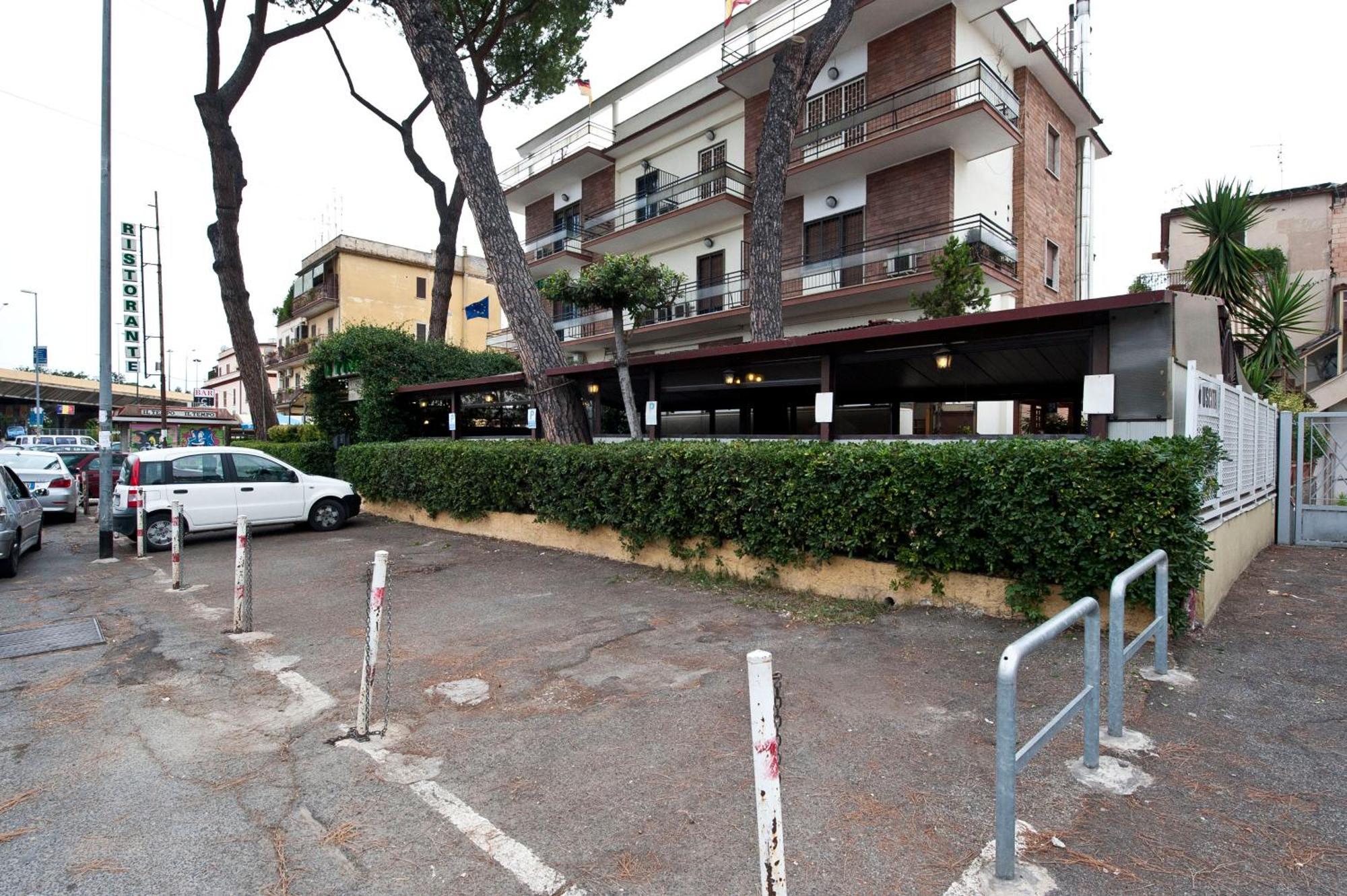 Hotel 4 Pini Rome Luaran gambar