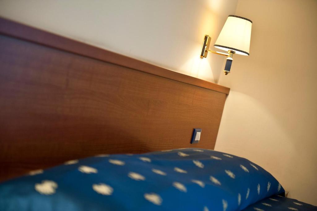 Hotel 4 Pini Rome Bilik gambar