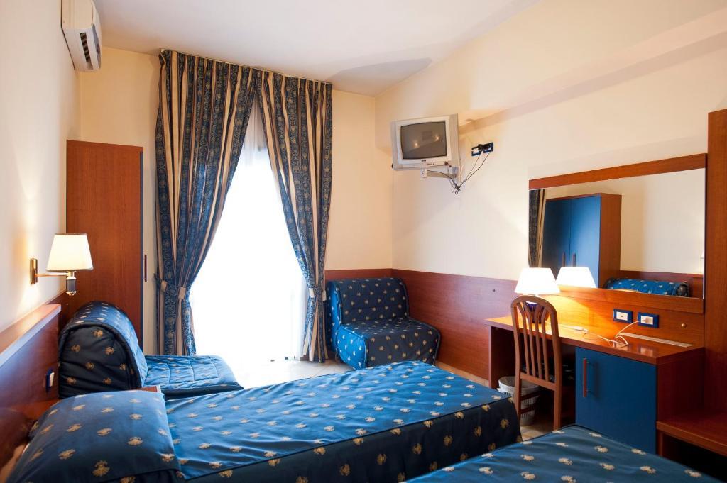 Hotel 4 Pini Rome Luaran gambar